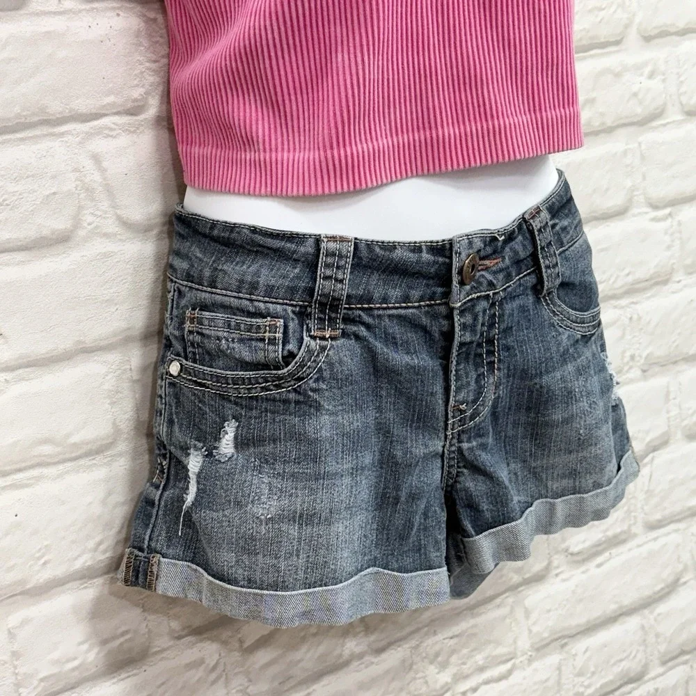 Wallflower Distressed Denim Jean Short Shorts 9 Medium Wash Blue Jean Cuffed Y2K